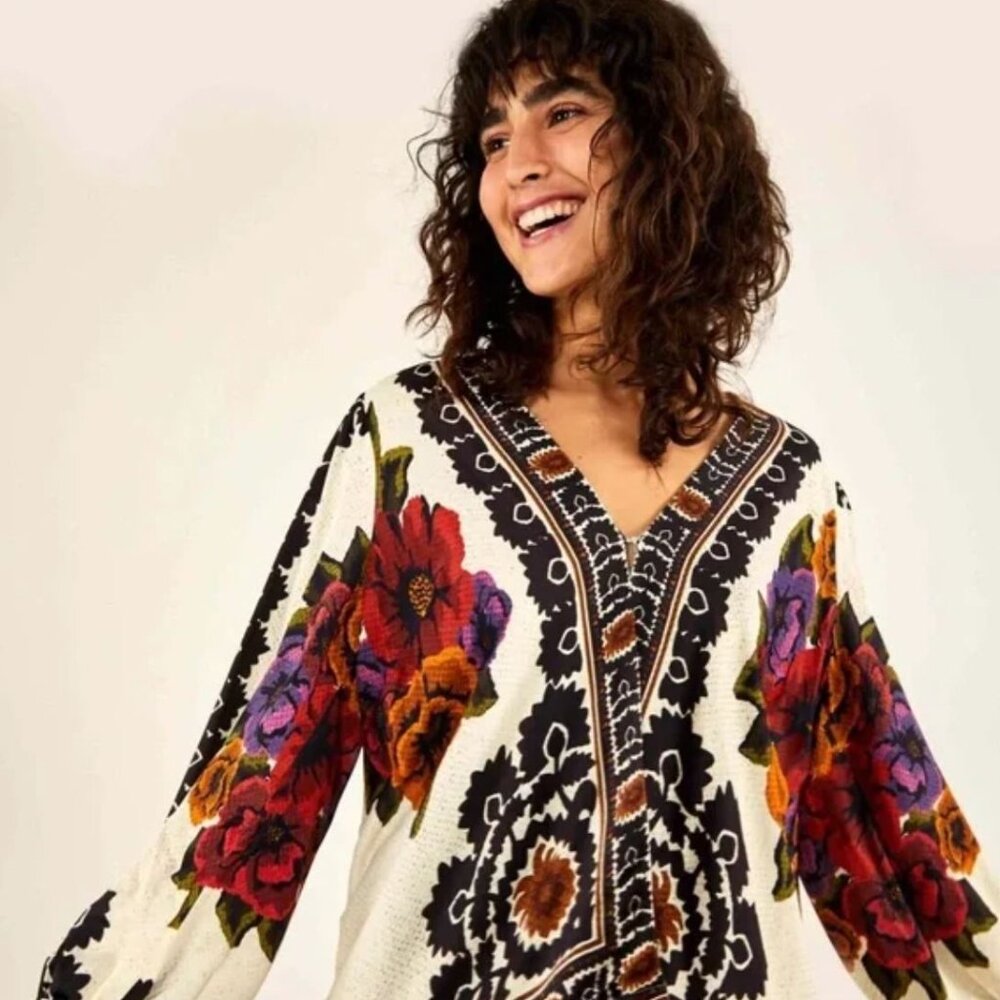 NWOT Farm Rio | Flower Tapestry Blouse in Cream & Black | Size XS